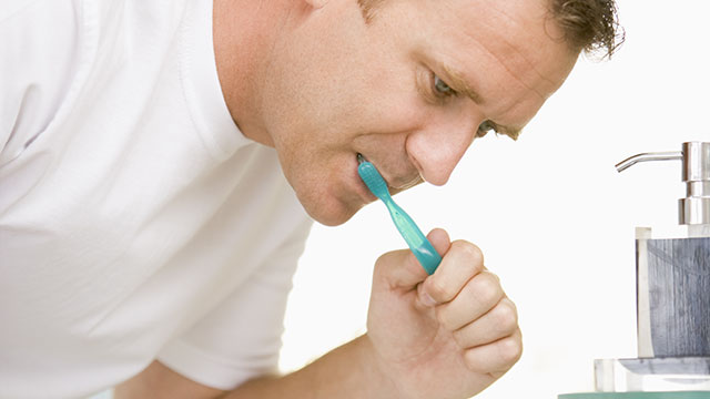 receding gums 